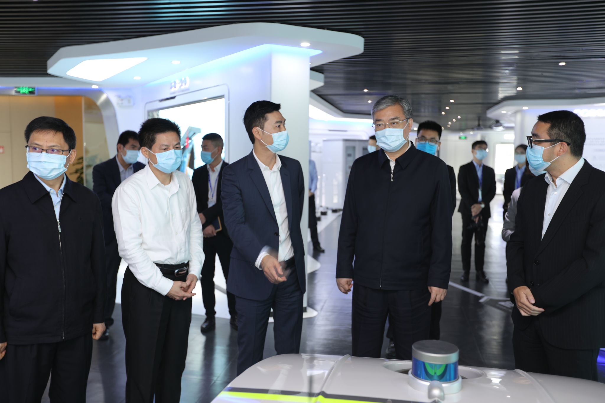 佛山市委書記魯毅調(diào)研盈峰環(huán)境，鼓勵(lì)企業(yè)再接再厲創(chuàng)新高