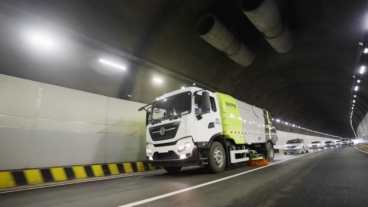 獲贊！盈峰環(huán)境新能源裝備硬核守護(hù)2024珠海航展